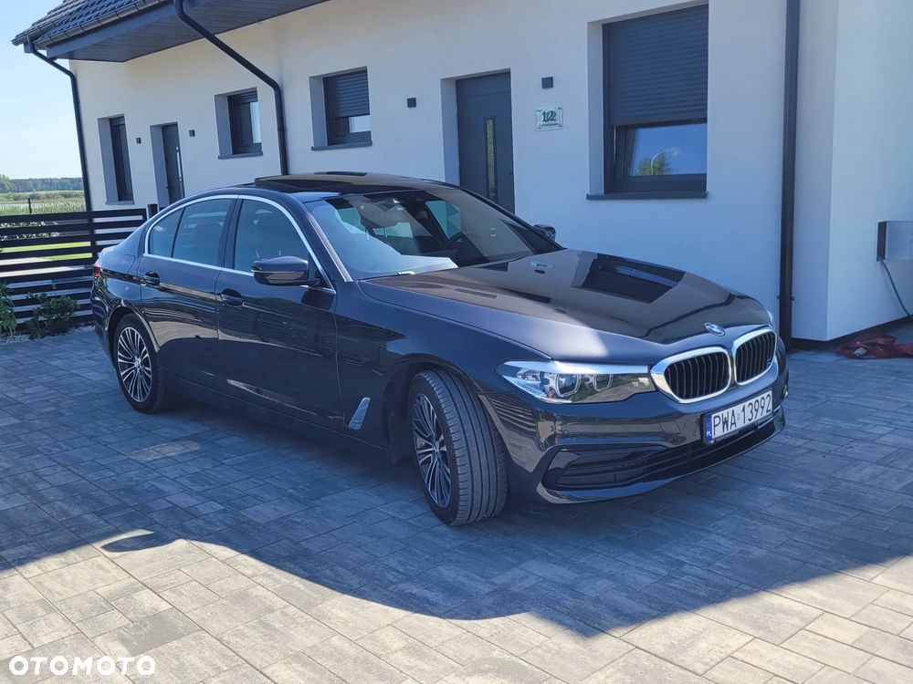 BMW Seria 5 530i xDrive Sport Line - 3