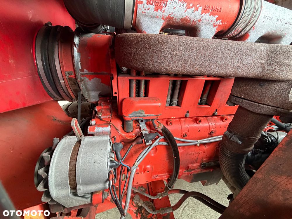 O&K V80 Wózek Widłowy Niemiecki Producent O&K. Silnik DEUTZ 90 km. Udźwig 8 ton. Gabarytowo mała maszyna z Wielkim udźwigiem. Podwójne Koła. Regulacja wideł i Karetki Hydrauliczna. Maszt TRIPLEX. niski przebieg 5790h. Maszyna Pochodzi z Norweskiej Komuny! Nie posiada luzów i wycieków Jazda Hydrostatic. Stan Perfekcyjny! DIESEL. Opony Nowe. Okazja - 17