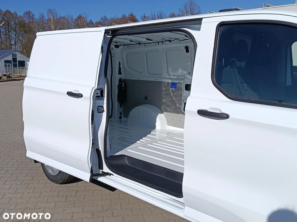 Ford Transit Custom - 8