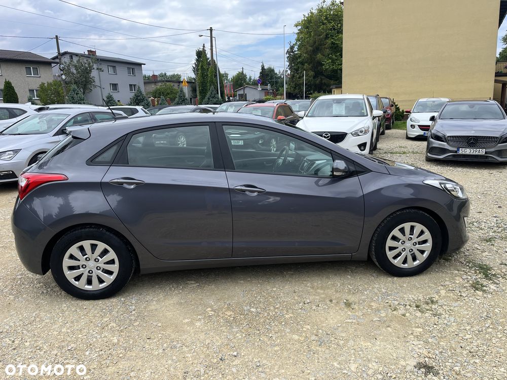 Hyundai i30 blue 1.4 Classic Navigation - 5