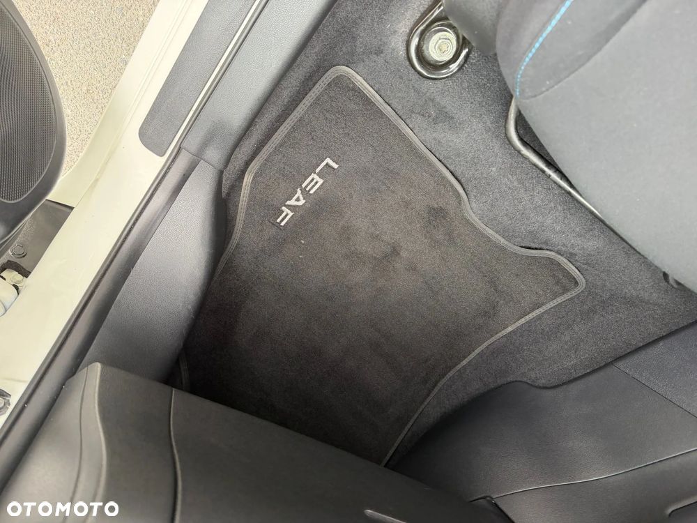 Nissan Leaf 40kWh Visia - 19