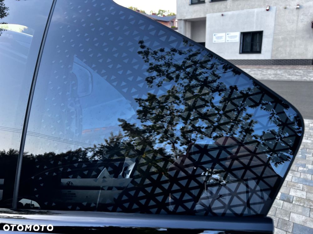 BMW Seria 7 740d xDrive - 17
