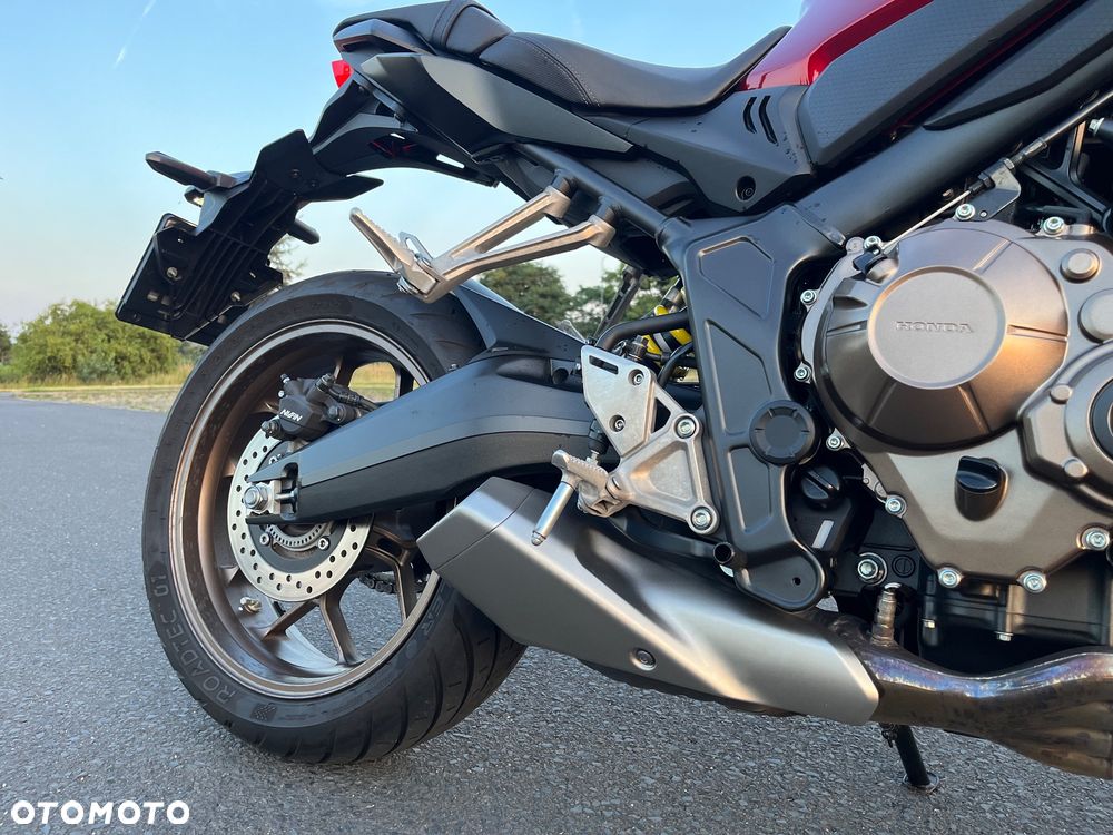 Honda CB - 32