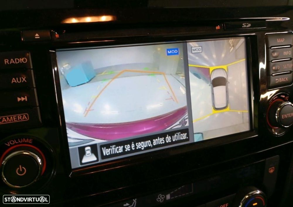 Nissan Qashqai 1.5 dCi N-Connecta - 6