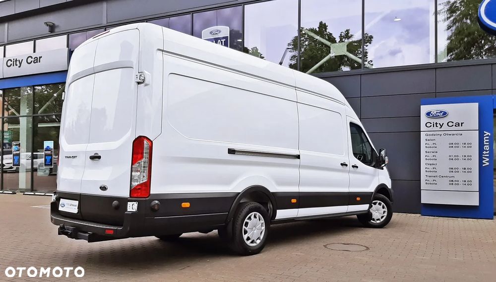 Ford Transit - 26