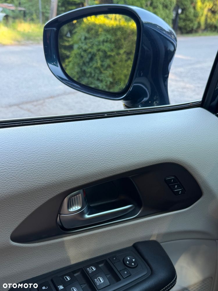Chrysler Pacifica - 15