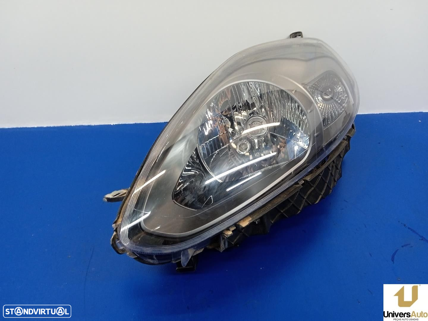 FAROL ESQUERDO FIAT PUNTO EVO 2016 -67766021SX - 2