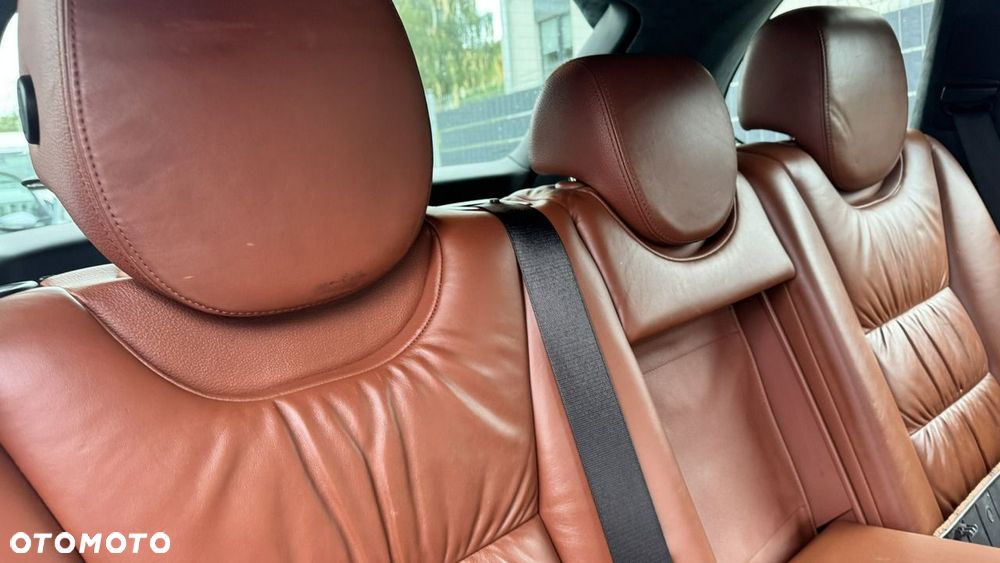 Porsche Cayenne Turbo Tiptronic S - 30