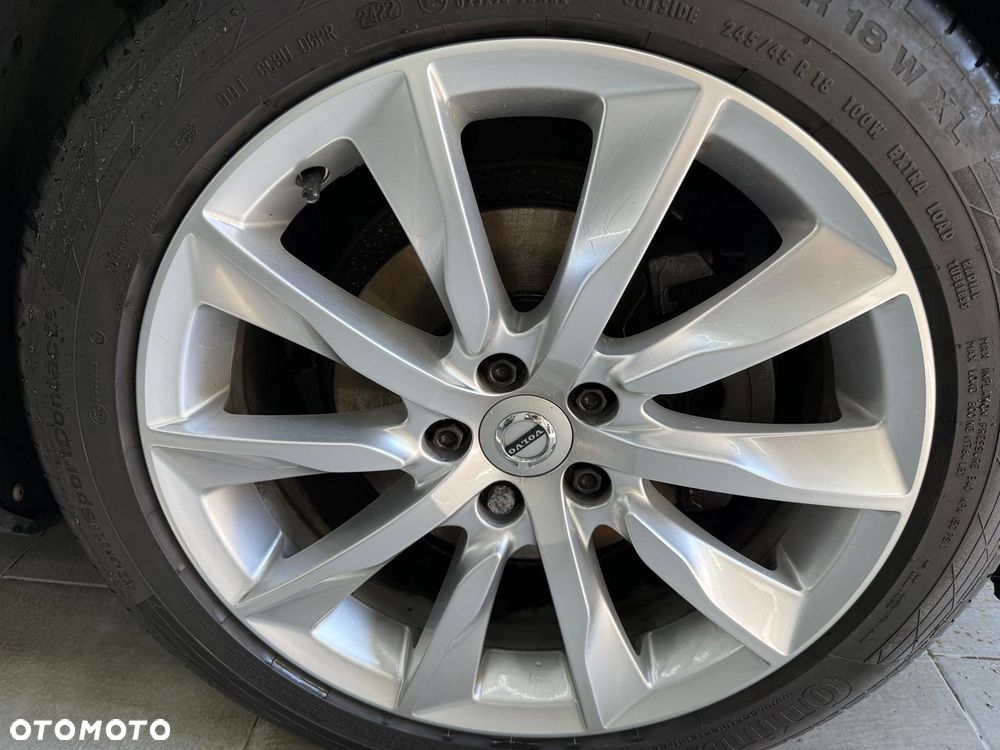 Volvo V90 D4 Momentum Pro - 27