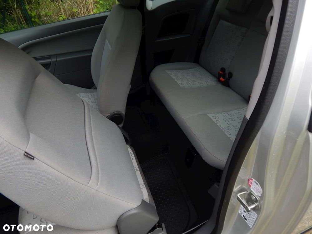 Ford Fiesta 1.25 Trend - 19