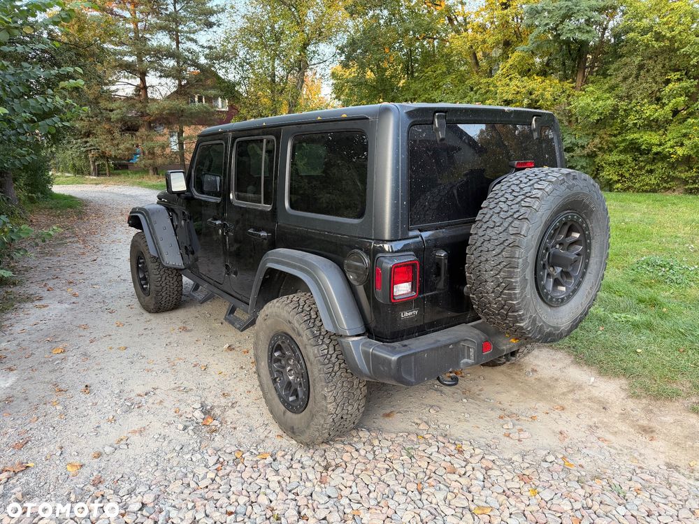 Jeep Wrangler - 9