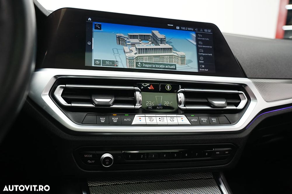 BMW Seria 3 318i Aut. Sport Line - 39