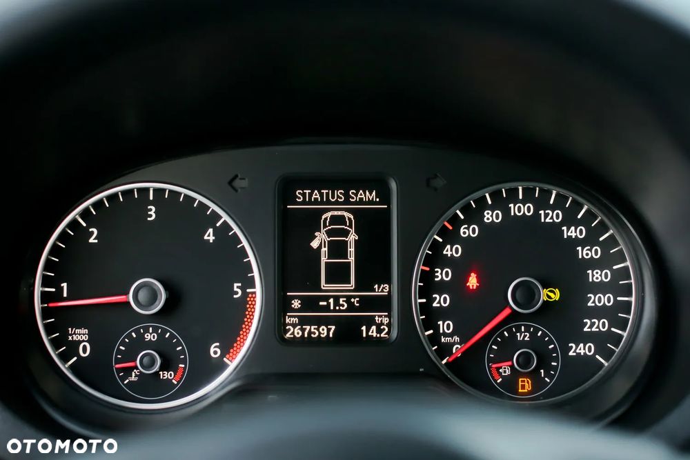 Volkswagen Amarok 2.0 BiTDI Autm Highline - 26