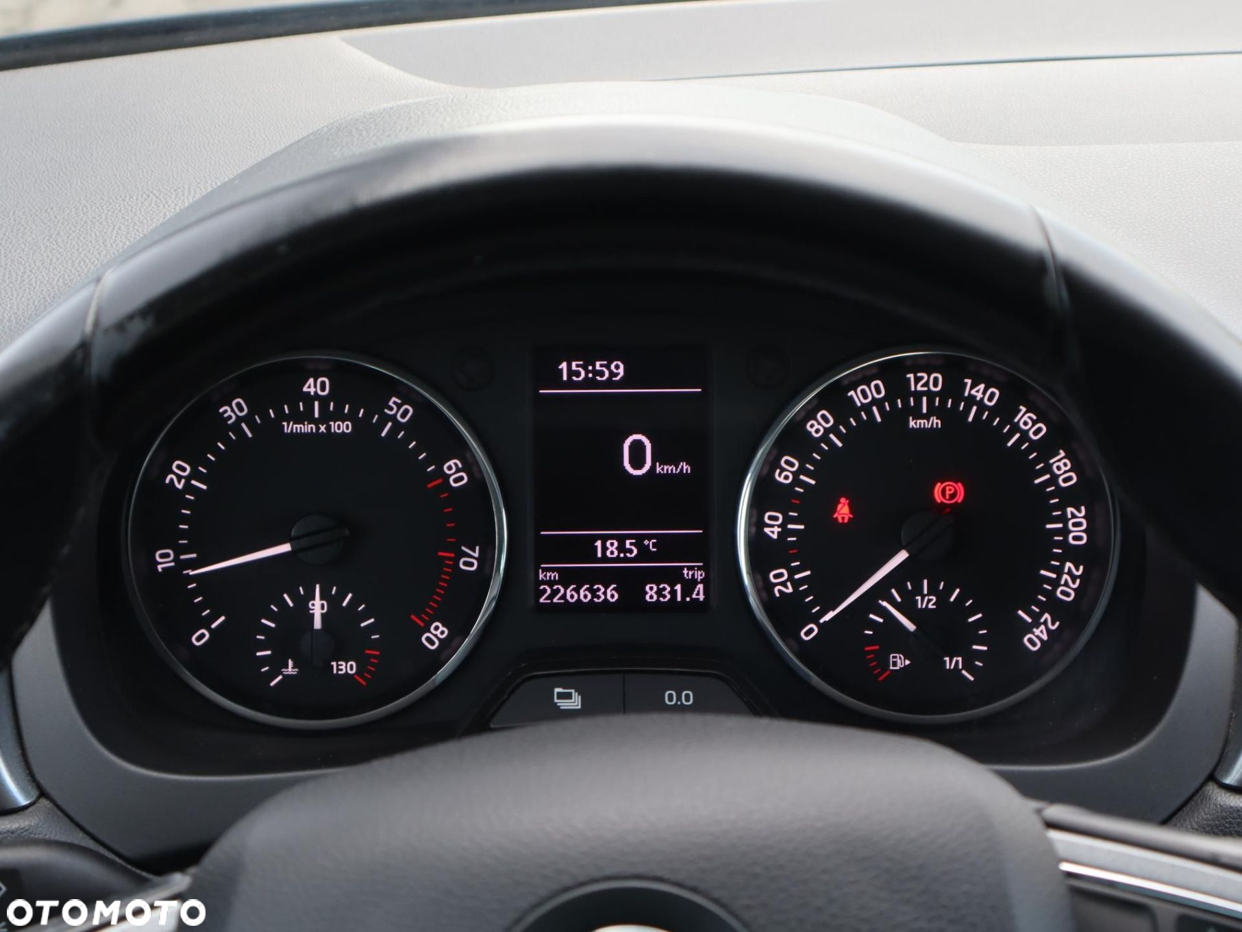 Skoda RAPID - 11