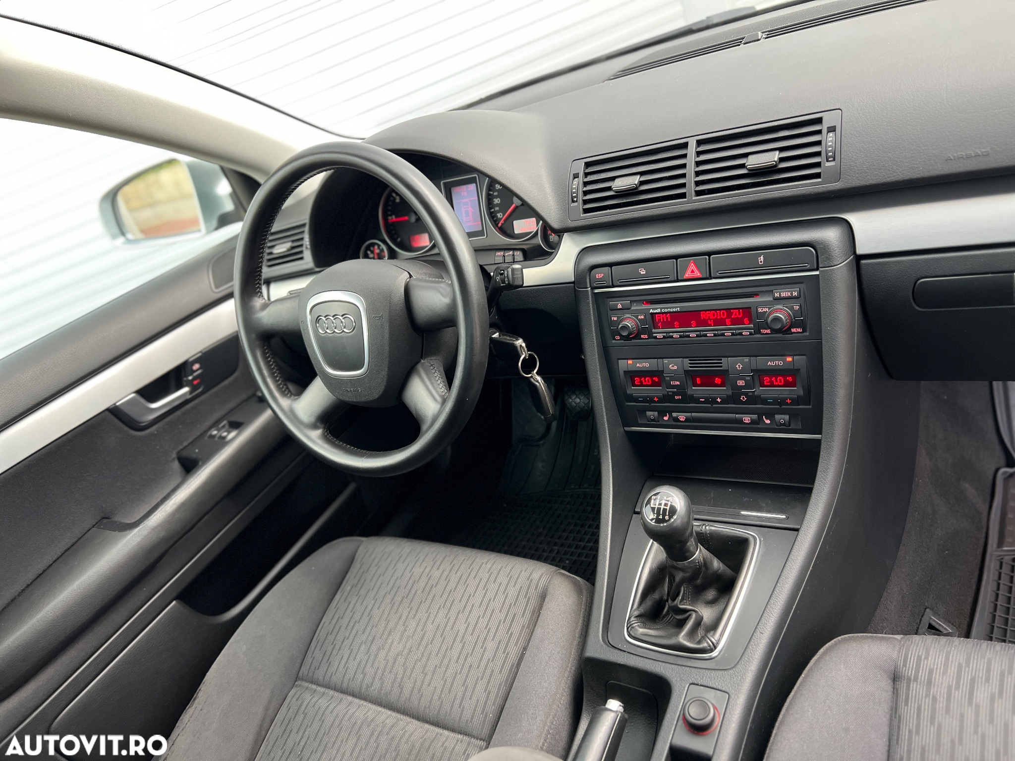 Audi A4 Avant 2.0 TDI - 9