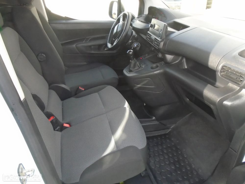 Peugeot PARTNER  LONGA-3 LUGARES 102 CV-NACIONAL-IVA DEDUTIVEL - 8