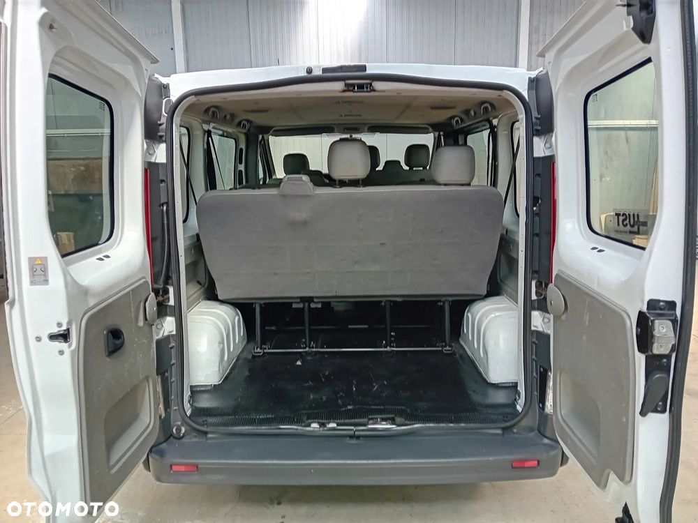 Opel Vivaro - 9