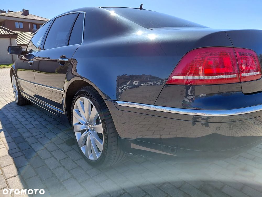 Volkswagen Phaeton - 32