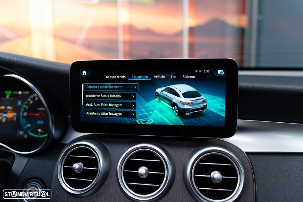 Mercedes-Benz GLC 300 e Coupe 4Matic 9G-TRONIC AMG Line - 15