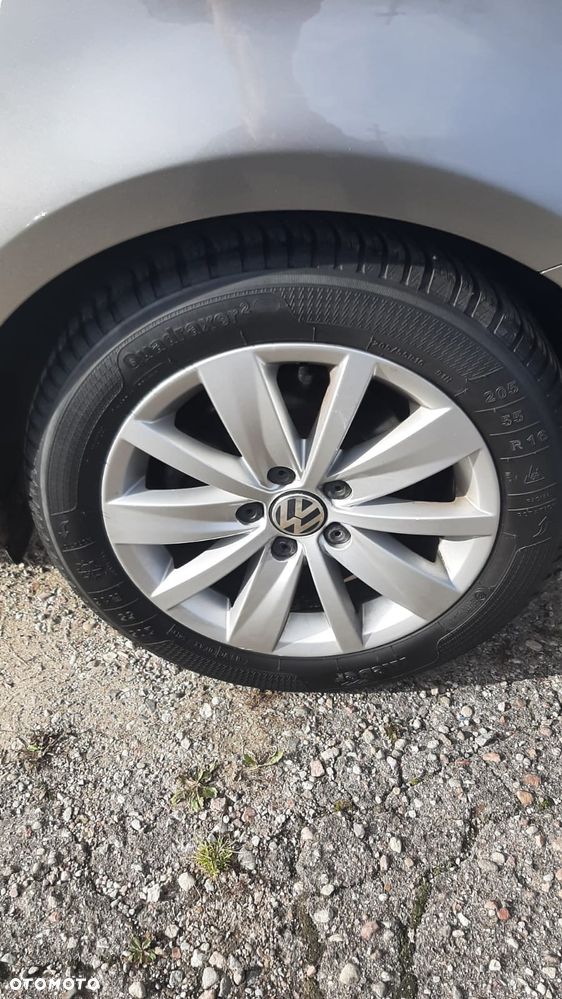 Volkswagen Passat 2.0 Blue TDI SCR Comfortline - 32
