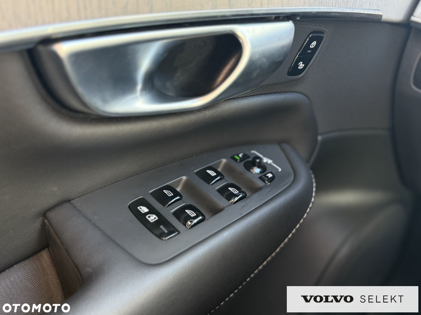 Volvo XC 90 - 18