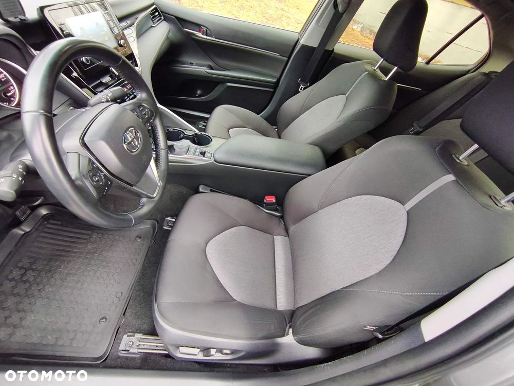 Toyota Camry 2.5 Hybrid Comfort CVT - 7