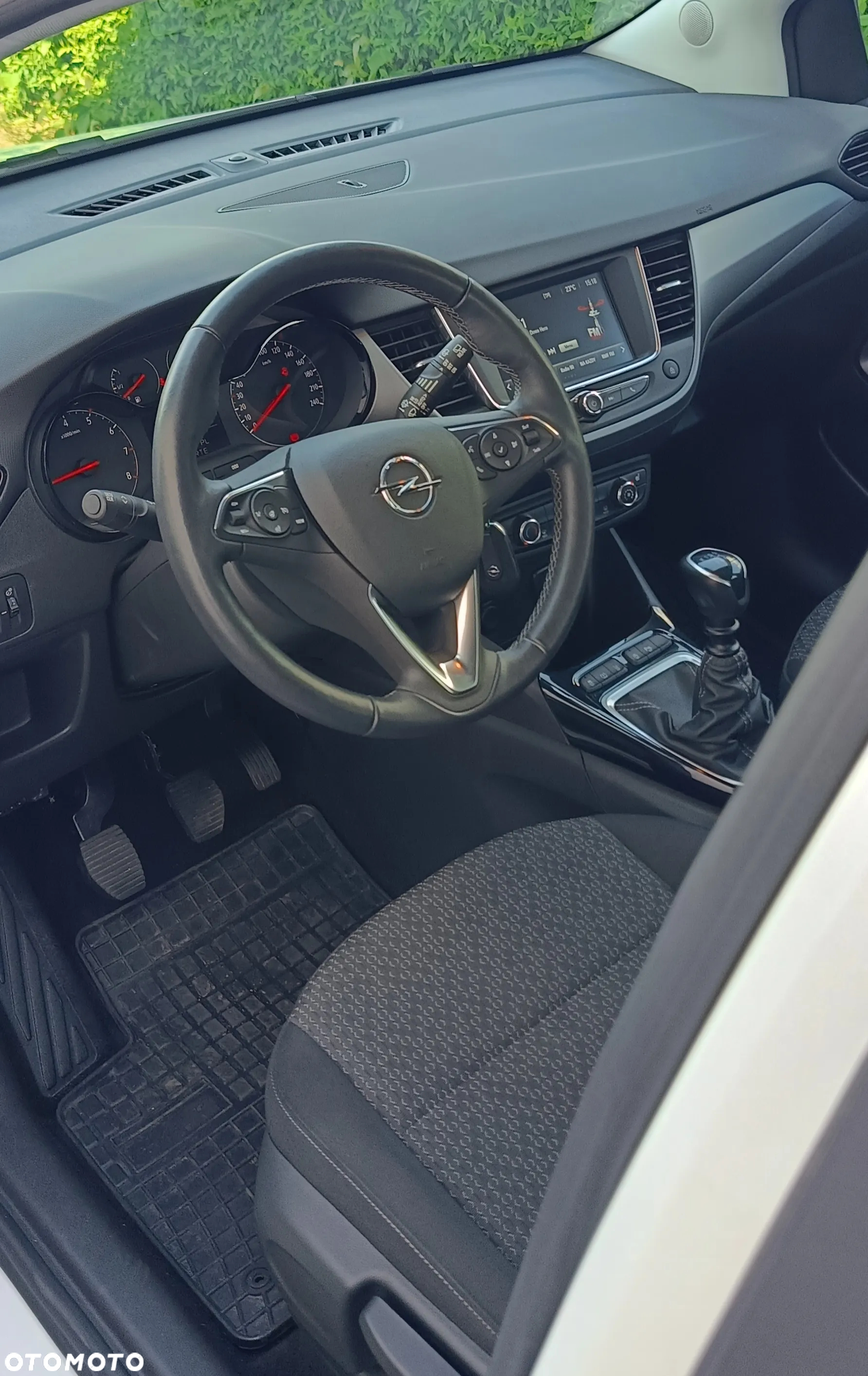 Opel Crossland - 18