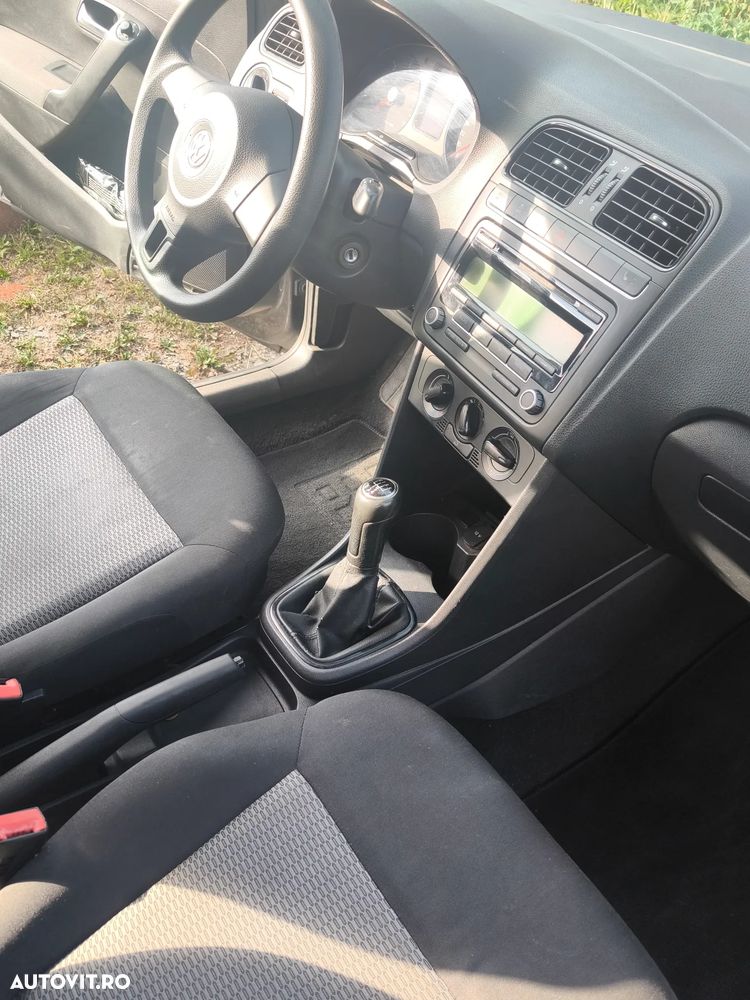 Volkswagen Polo - 8