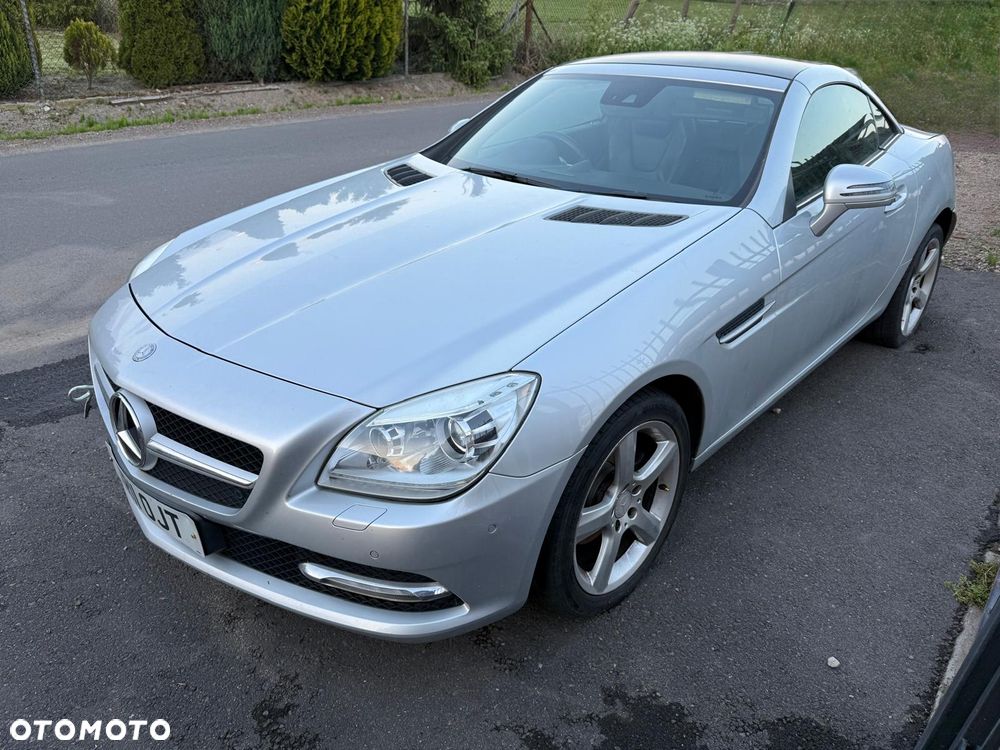 Mercedes-Benz SLK 200 (BlueEFFICIENCY) - 1