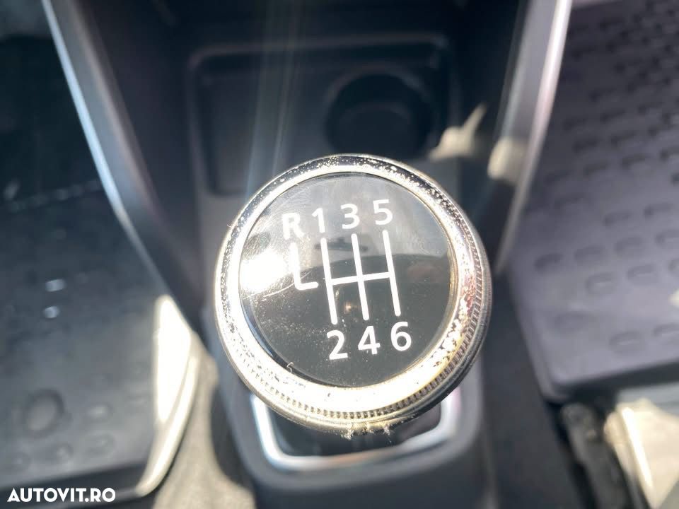 DACIA Duster 2019 — imagine 18