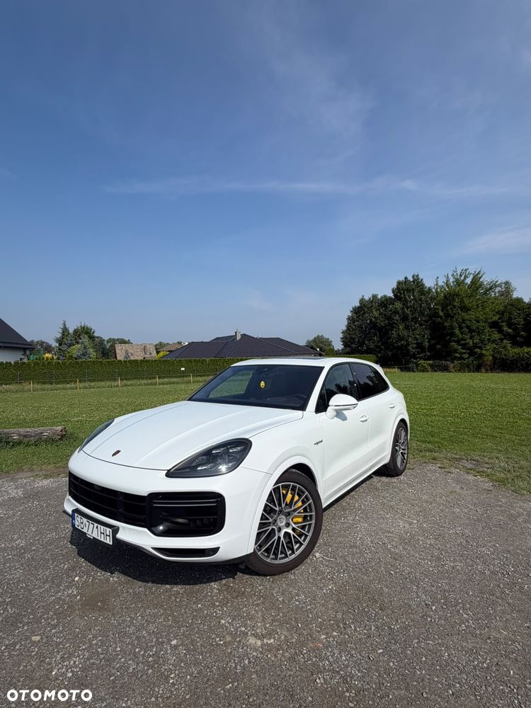 Porsche Cayenne Turbo S E-Hybrid - 5
