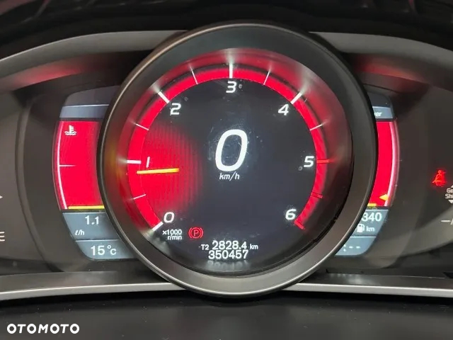 Volvo V40 D2 - 7
