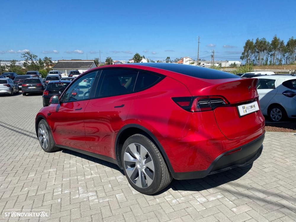 Tesla Model Y Standard RWD - 4