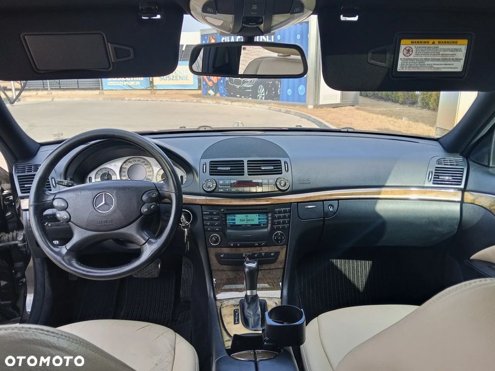 Mercedes-Benz Klasa E - 9