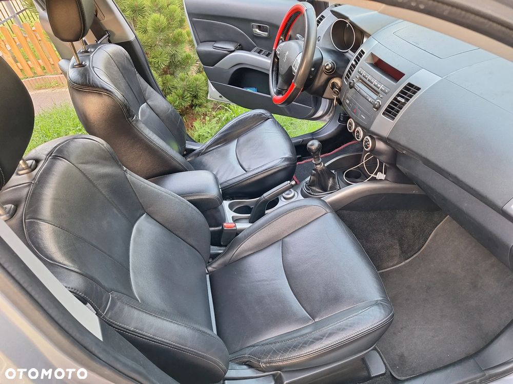 Peugeot 4007 HDI FAP 7-Sitzer Platinum - 7