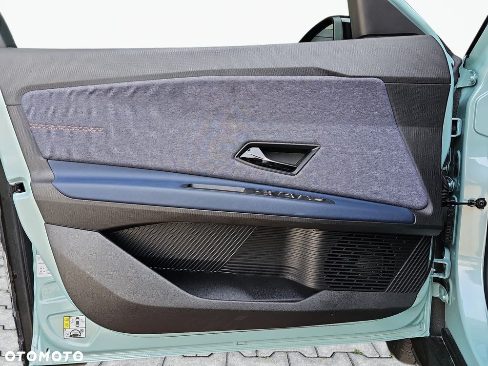 Renault 4 E-Tech 52kWh Comfort Range Techno - 13