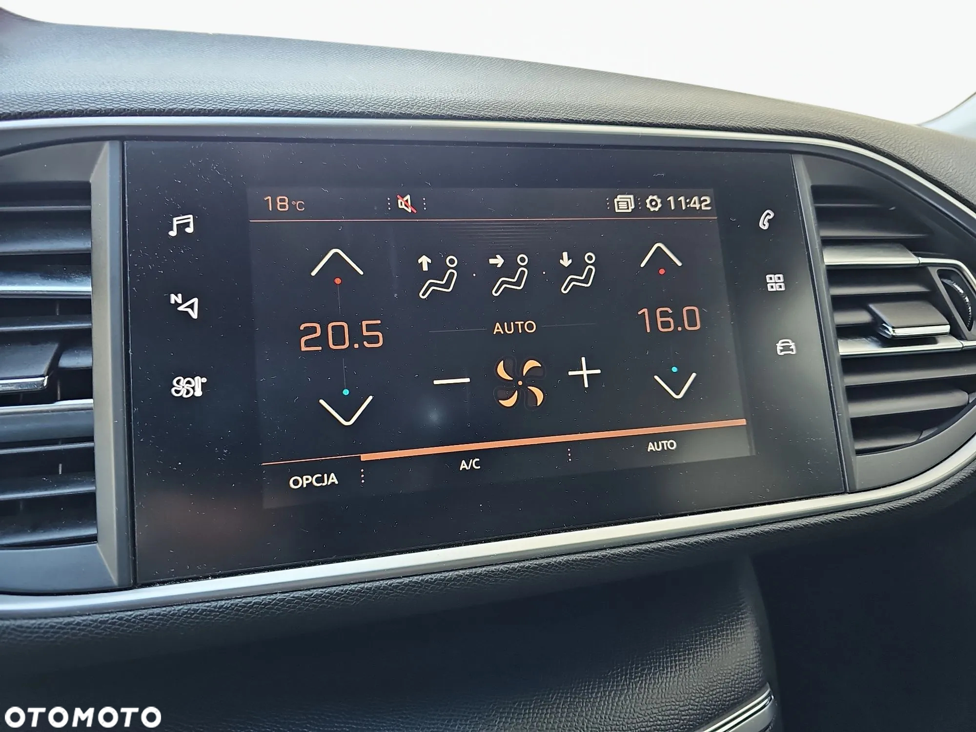 Peugeot 308 PureTech 130 GPF EAT8 Stop & Start Allure Pack - 21