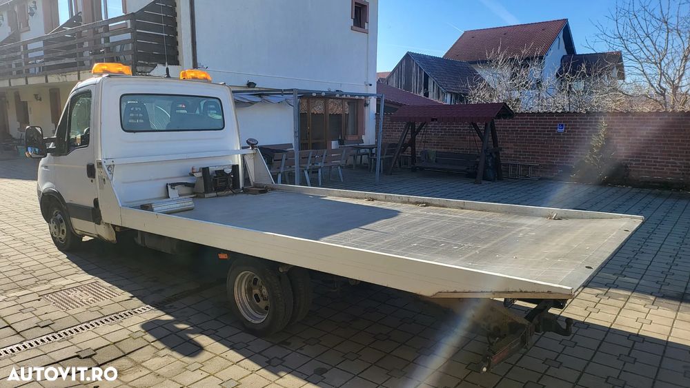 Iveco DAILY - 28