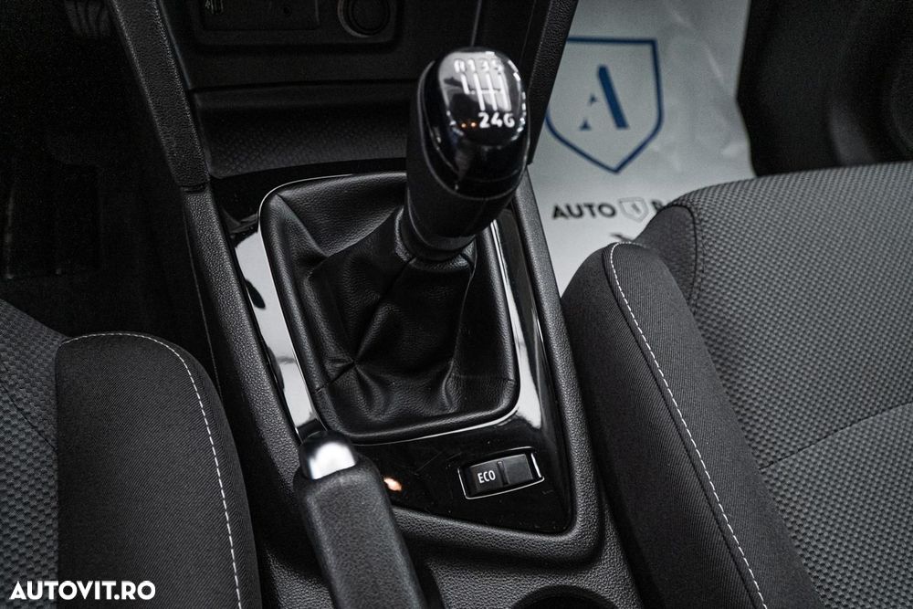 Renault Megane TCe 140 GPF ZEN - 19