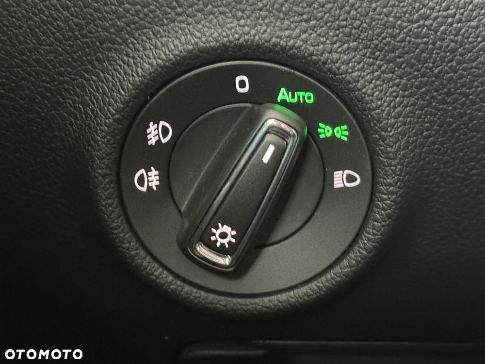 Skoda Superb 2.0 TDI SCR Style DSG - 20