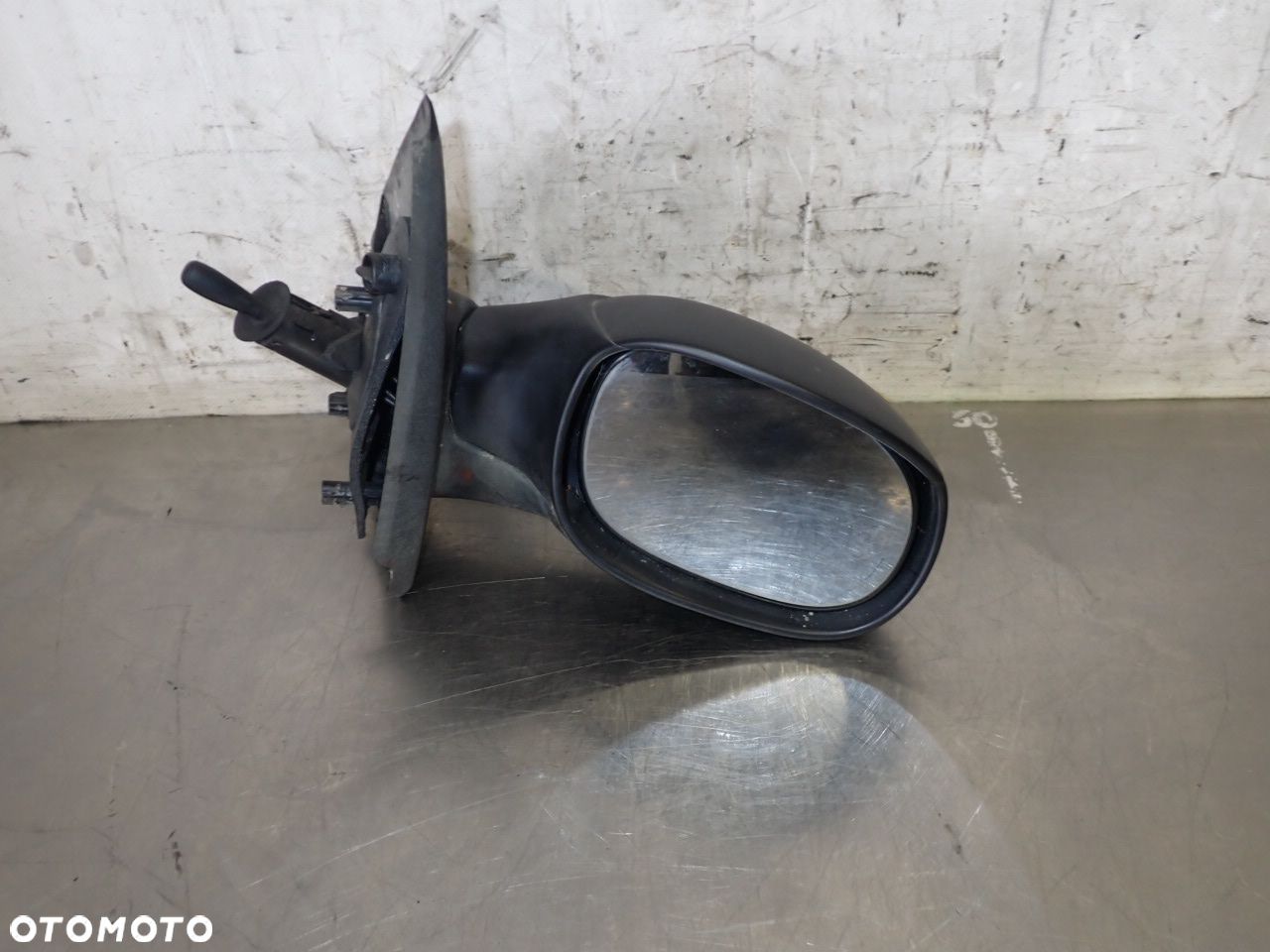 LUSTERKO PRAWE CITROEN C2 1.4 12363760 - 1