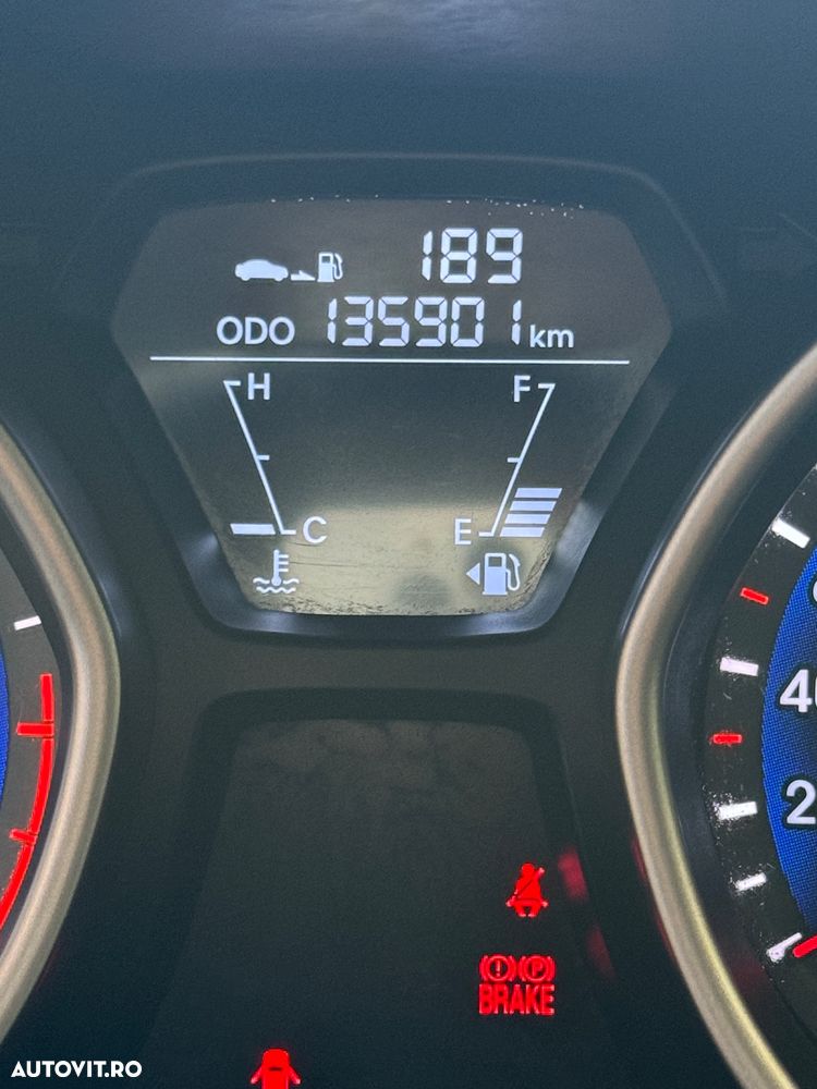 Hyundai Elantra 1.6 MPi Exclusive - 19