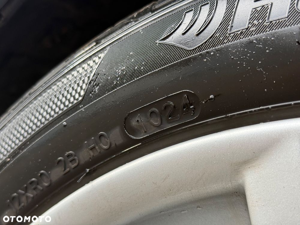 BMW Seria 3 330i - 10