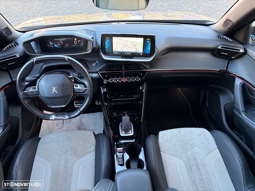 Peugeot e-2008 50 kWh GT Pack - 21