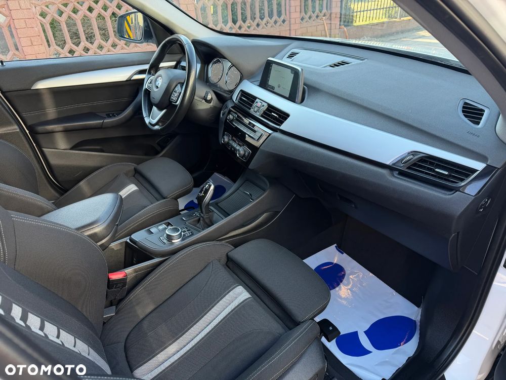 BMW X1 sDrive18i Advantage - 13