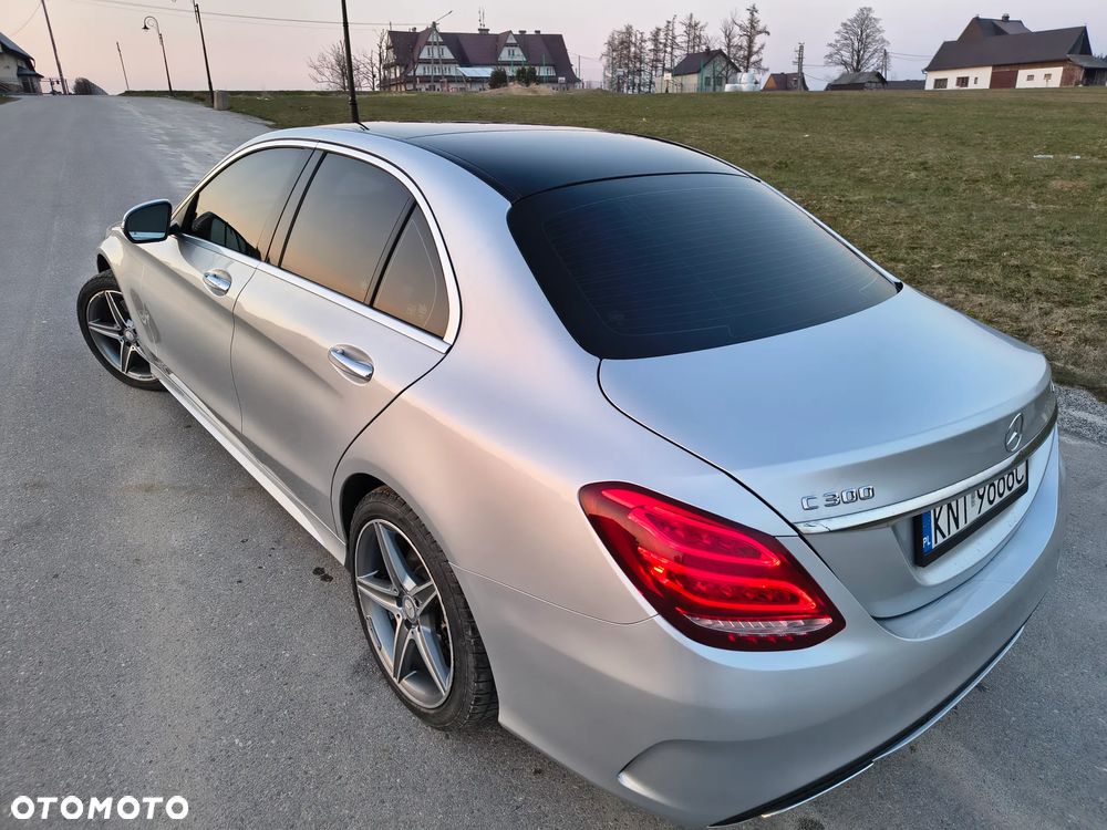 Mercedes-Benz Klasa C 300 7G-TRONIC AMG Line - 5