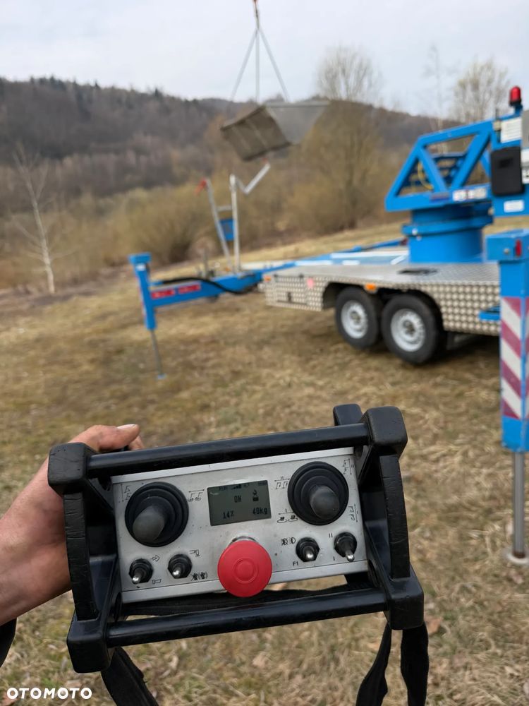 KLAAS K21/31TSR Dźwig Dekarski żuraw zwyżka podnośnik 31m. udźwig 1800kg max. Silnik Yanmar 3cyl. Kosz pojemnik. Dźwig Sterowany całkowicie zdalnie z pilota. Do 3,5 tony Transportowanie samochodem osobowym! Podwieszana oś Hydr. Własny Napęd Hydr. na 2 koła w terenie. Maszyna jak Nowa 2 tyś mtg. 2015r. Po serwisach Dekra. Sprowadzona z Norwegii. Nie różni się od nowej z salonu. Pełna Hydraulika w maszynie. Najbogatsza wersja. OKAZJA  230volt. Zero zużycia! - 7