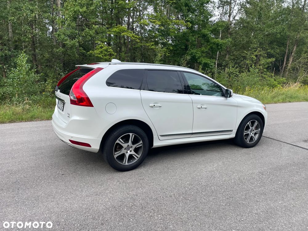 Volvo XC 70 T6 AWD Momentum - 5