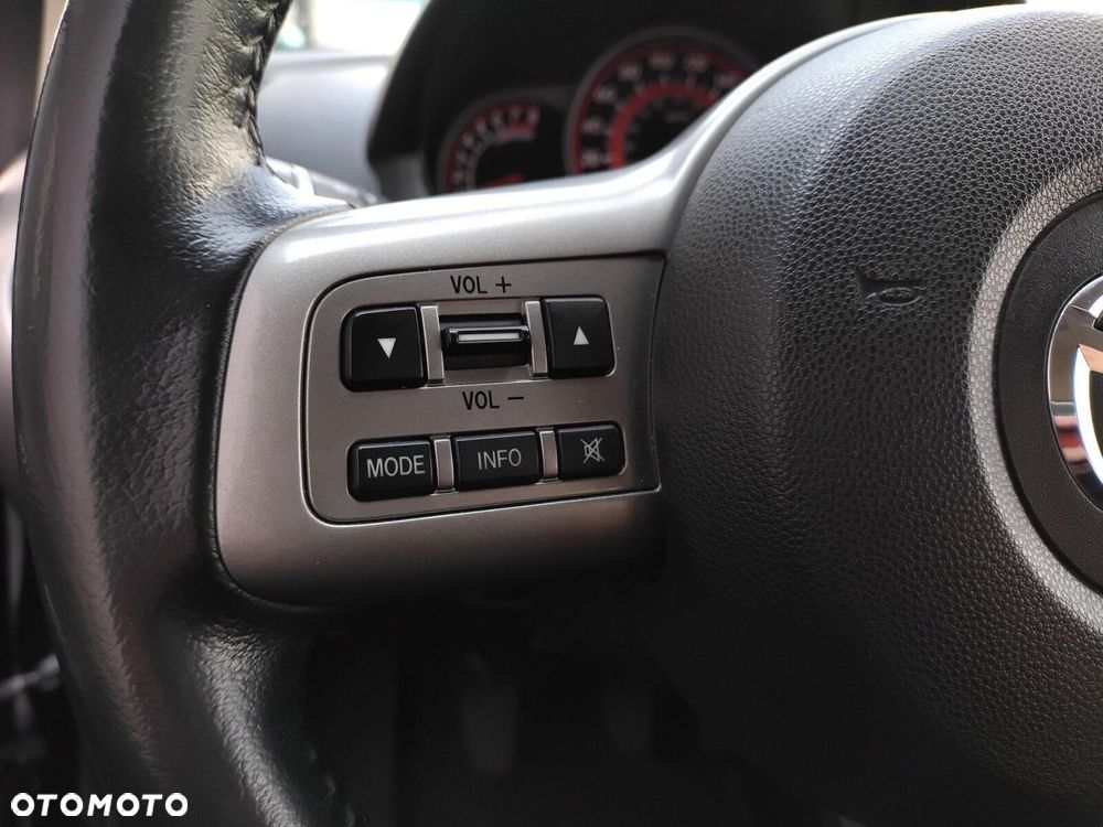 Mazda 2 - 15