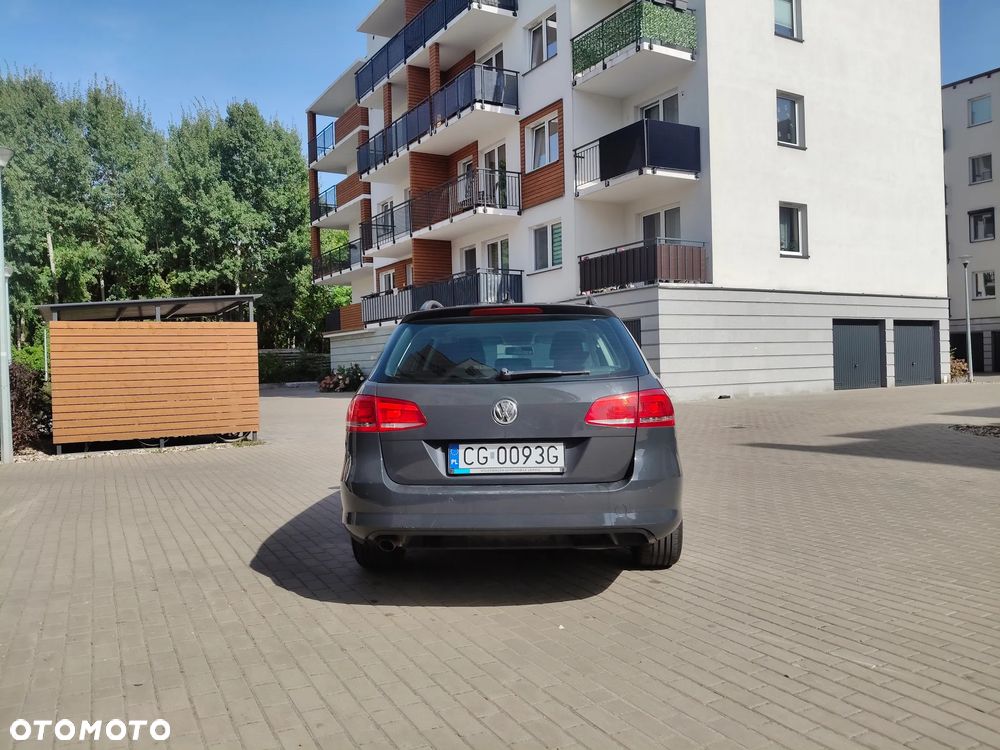 Volkswagen Passat - 6